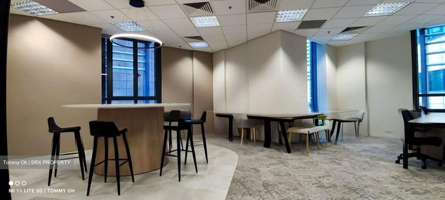 PLUS (D1), Office #559408051